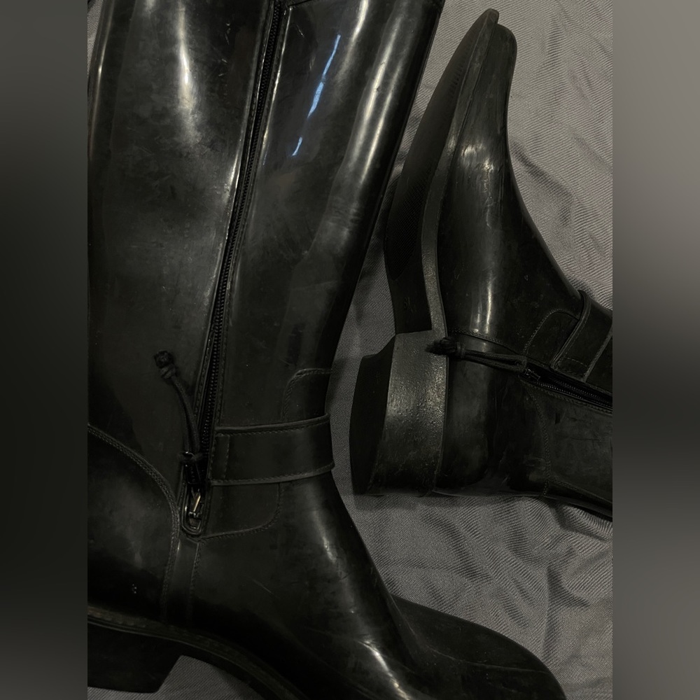 Donald J Pliner Black Rubber Rain Boots - Picture 4 of 6